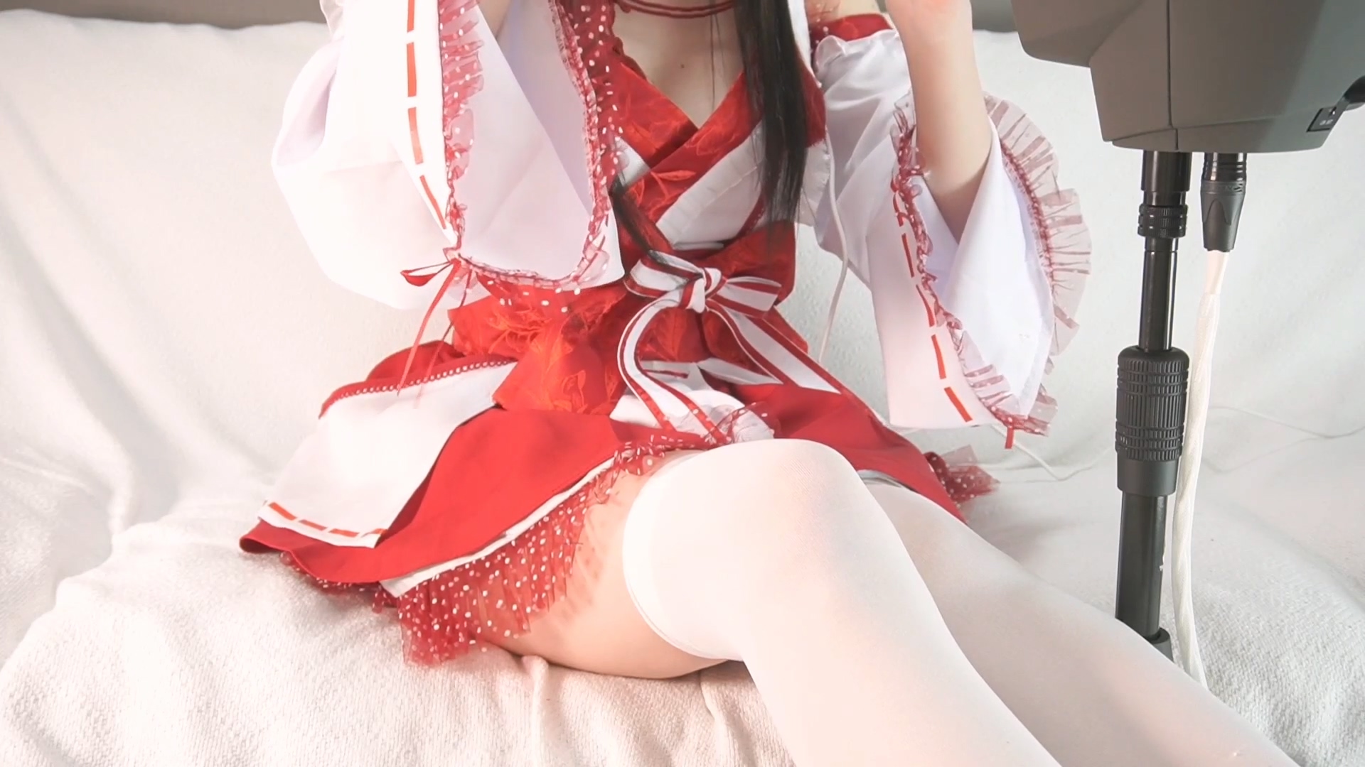 全編無料-巫女服コスプレ-白ニーハイ.mp4_20250129_171814.214.jpg 無限大ASMR 巫女服cosplay-白尼嗨 6GB  第1张